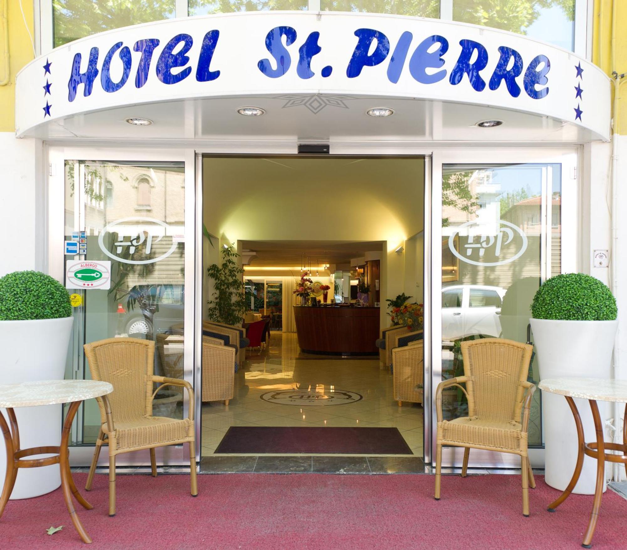 Hotel St Pierre Римини Екстериор снимка